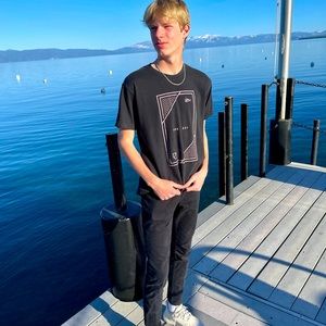 Meet your Posher, Aidan